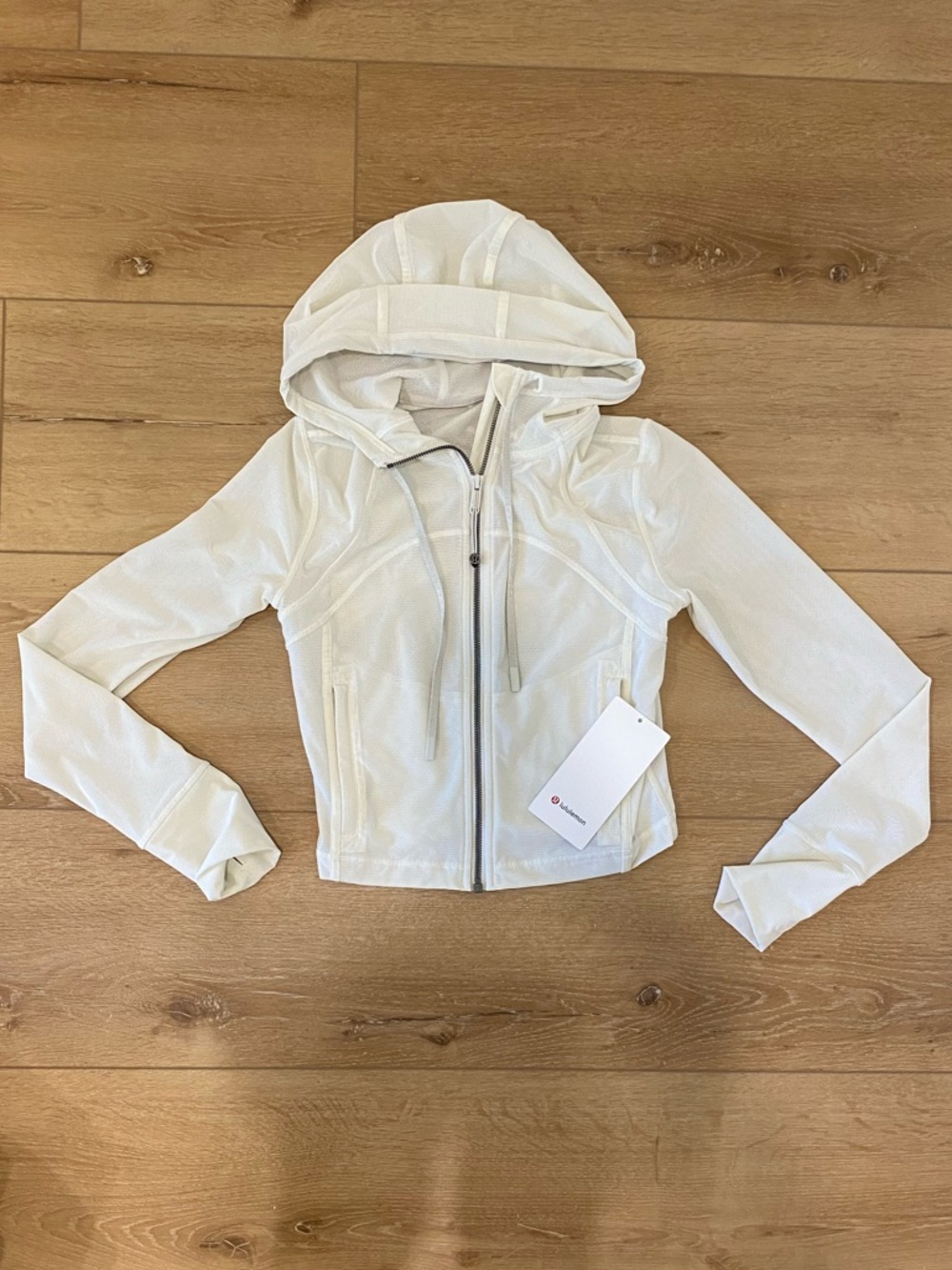 NEW WITH TAGS lululemon athletica White Hooded Zip-Up Jacket, mesh